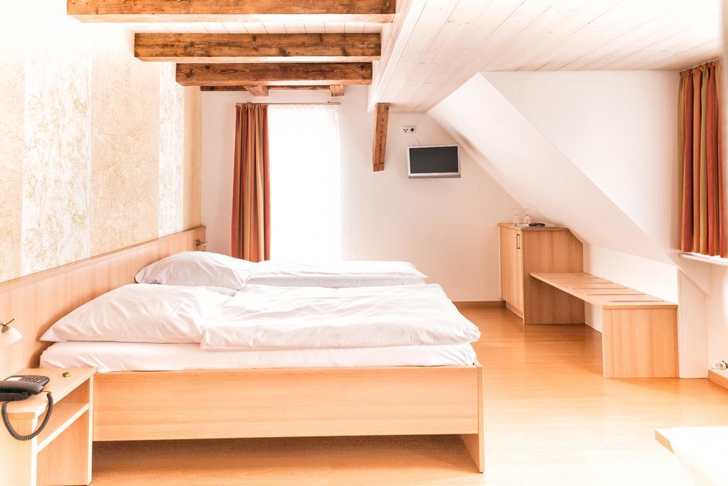 Gasthof Zum Lamm Gomadingen Kültér fotó
